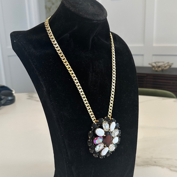 Rebekah Price Swarovski Crystal Flower Pendant on Wide Gold Italian Chain - Picture 5 of 12